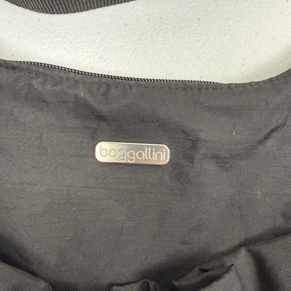Baggallini Black‎ Nylon Crossbody Bag Hobo Shoulder Messenger Travel Purse